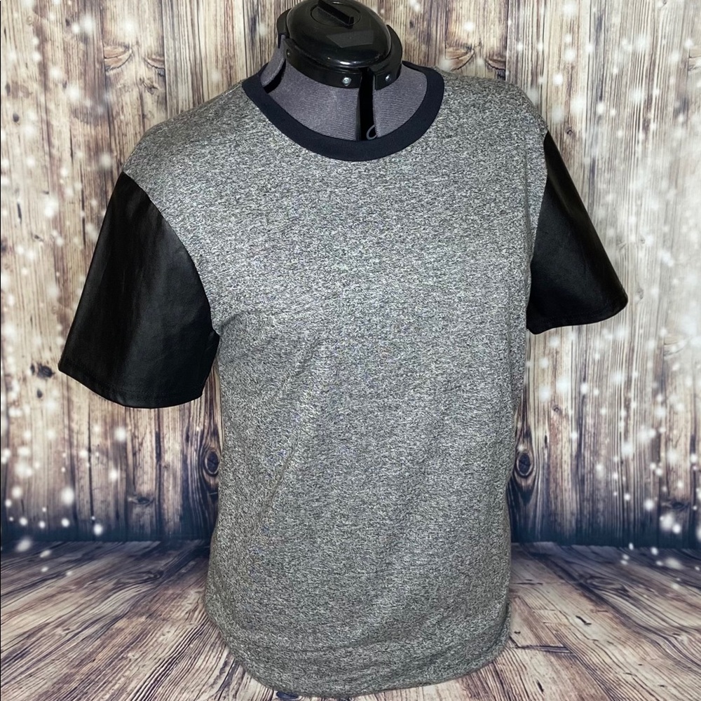 Trademark Brooklyn Cloth Men’s Pleather Sleeve Tee
